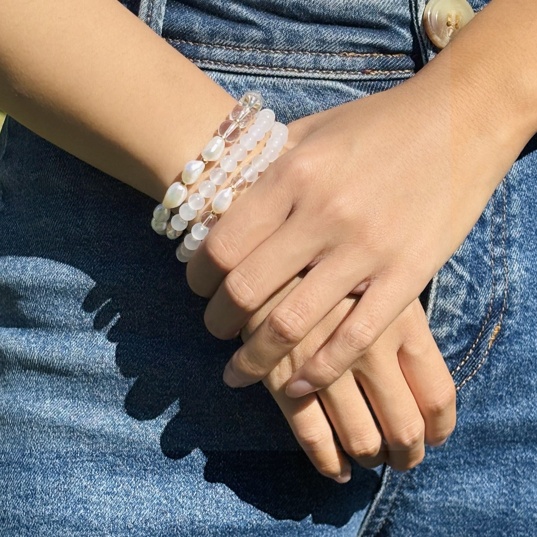 Éclat Nacré – Collier & Bracelets modulables